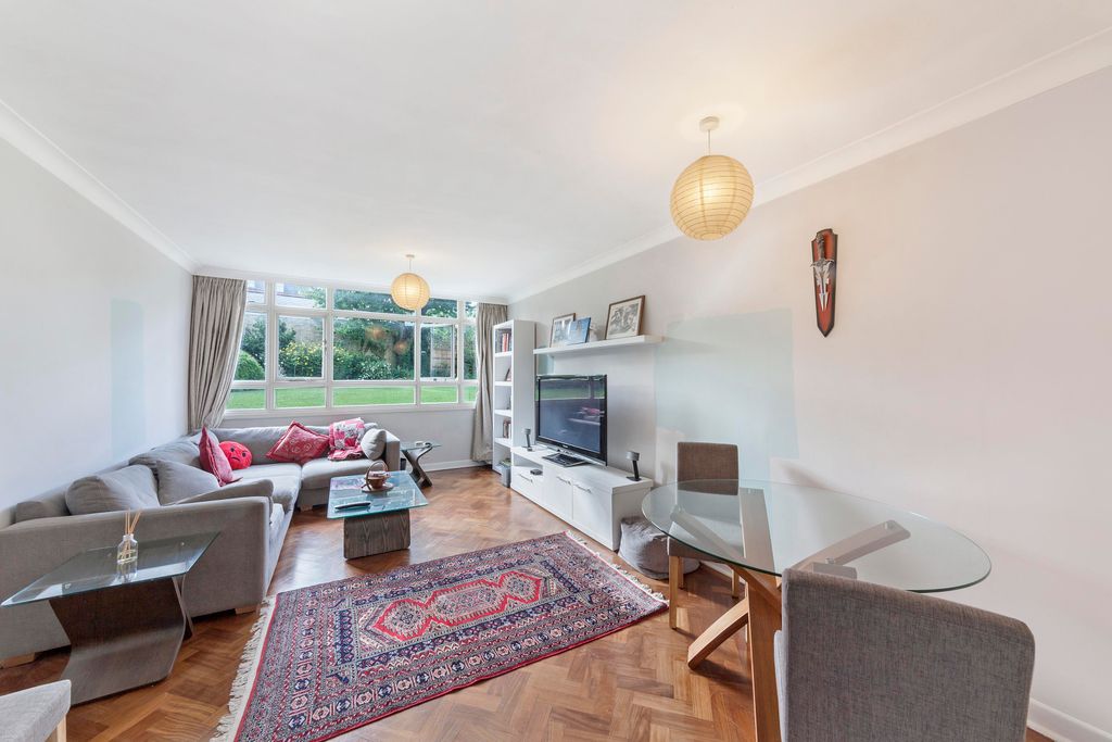 Property photo 1 of 8 Reception Room