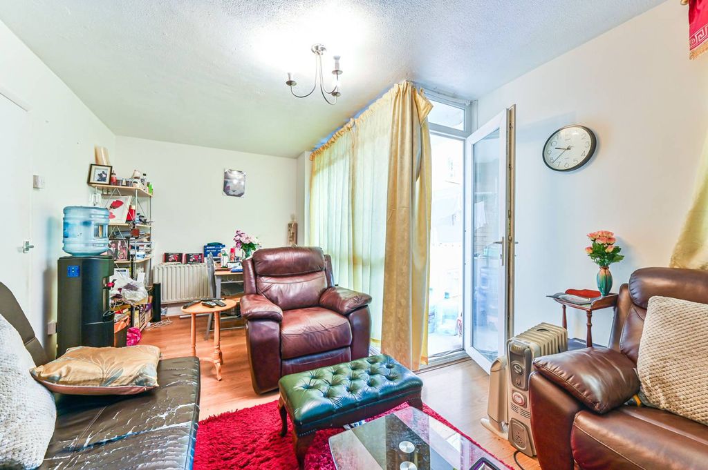 Property photo 3 of 7