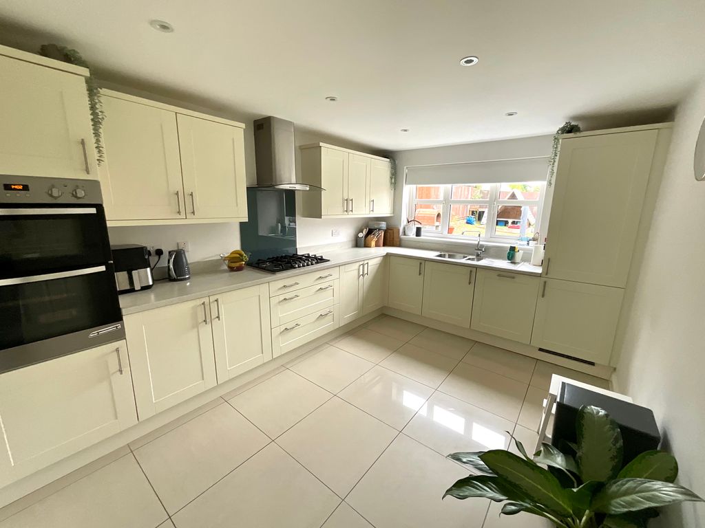 Property photo 1 of 30 Img_4420