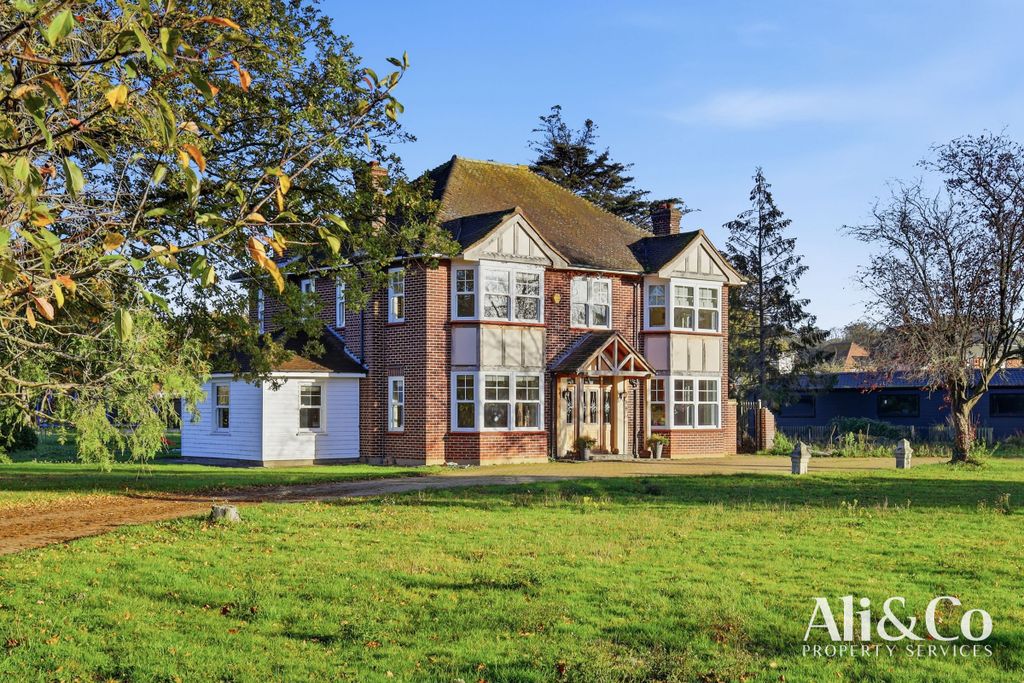 Property photo 1 of 46