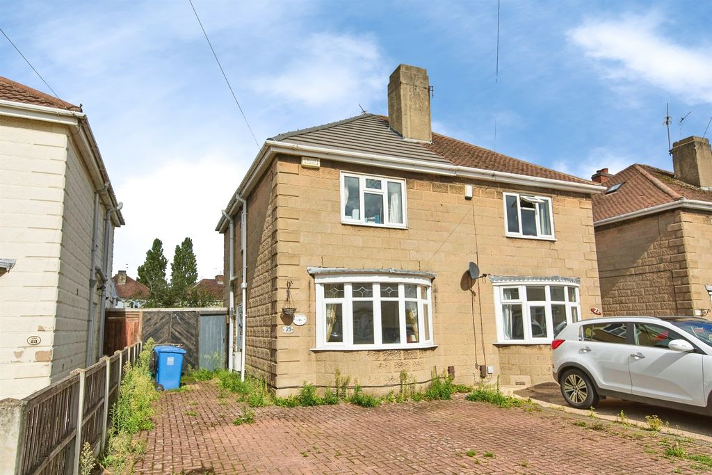 Property photo 1 of 12