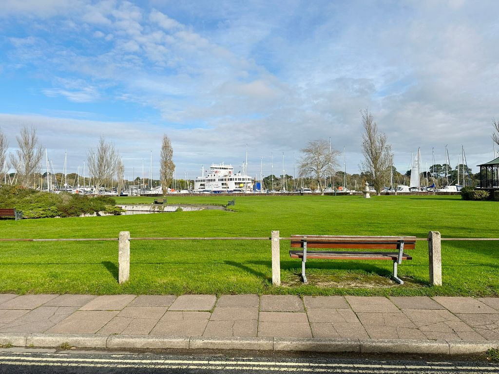 Property photo 2 of 14 Mcbr View