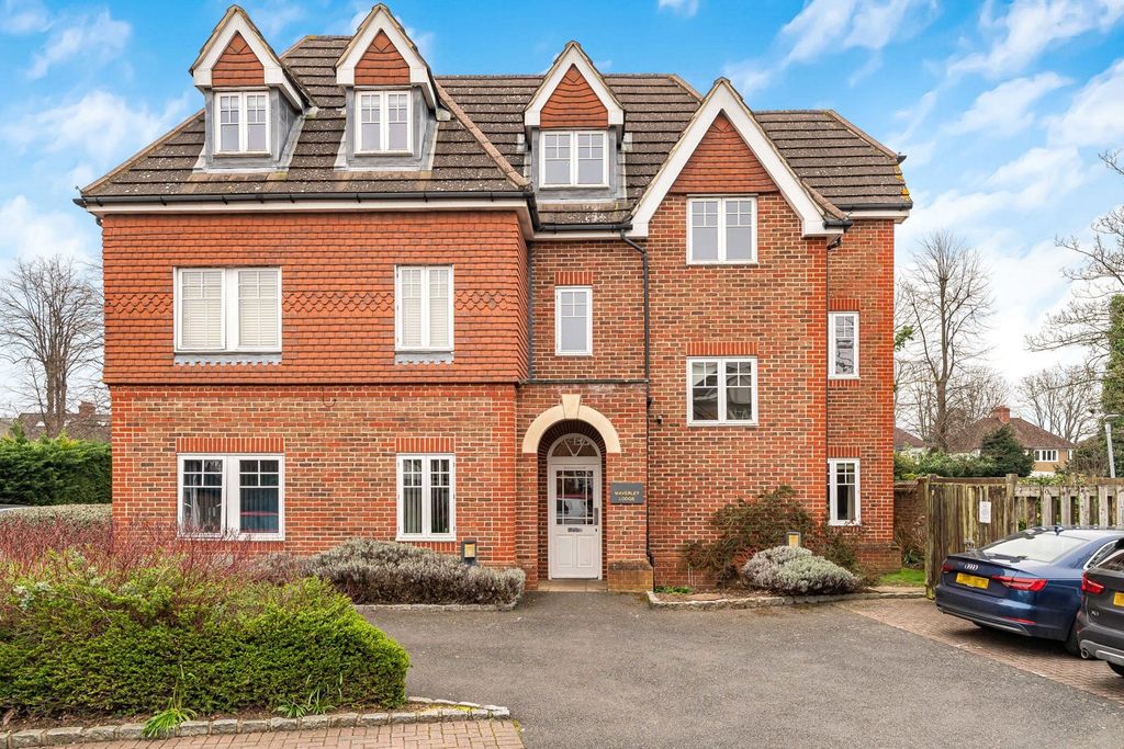 Property photo 1 of 7 Exterior