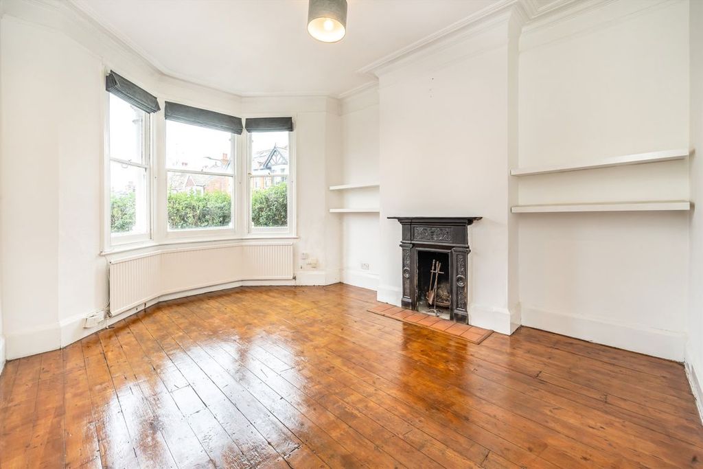 Property photo 2 of 7