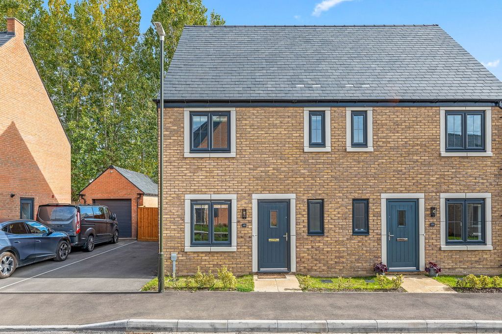 Property photo 1 of 25