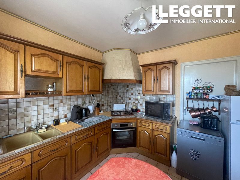 Property photo 3 of 10