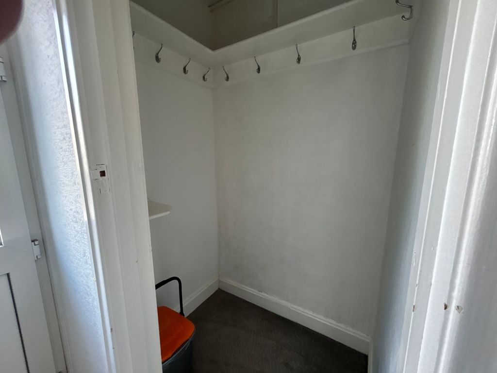 Property photo 2 of 16 Image