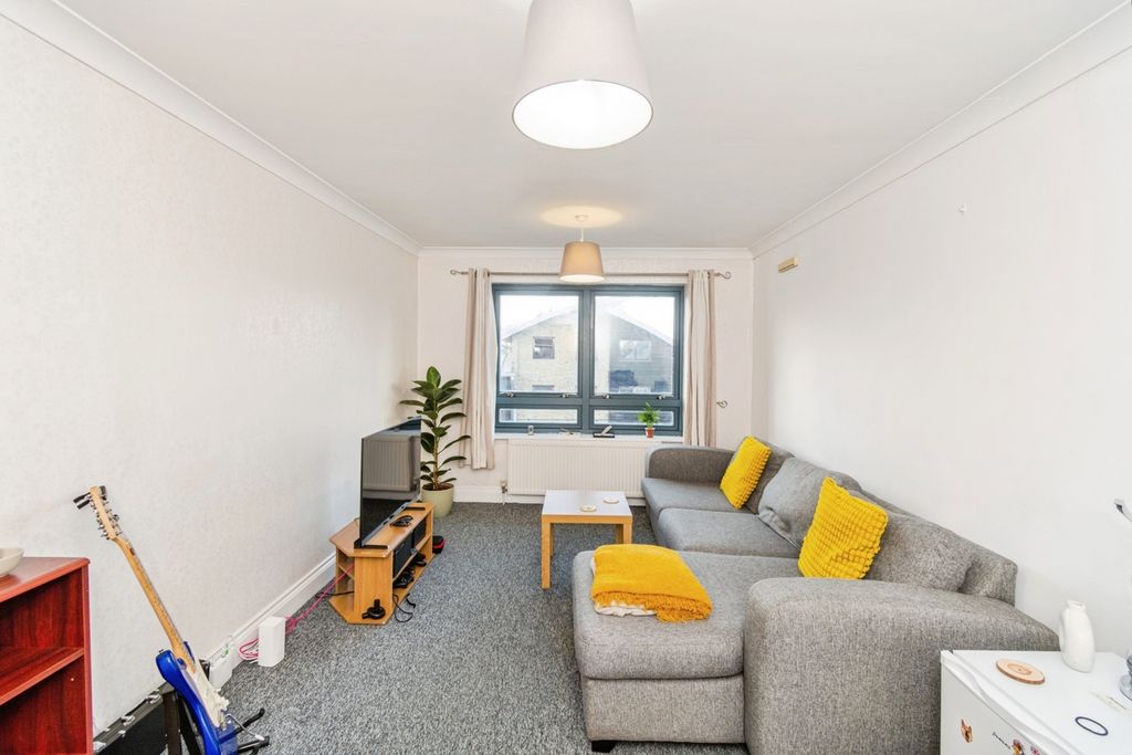 Property photo 2 of 9 Pbox-Img.Jpg