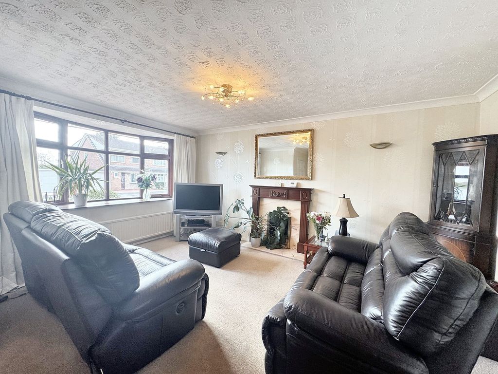 Property photo 2 of 46