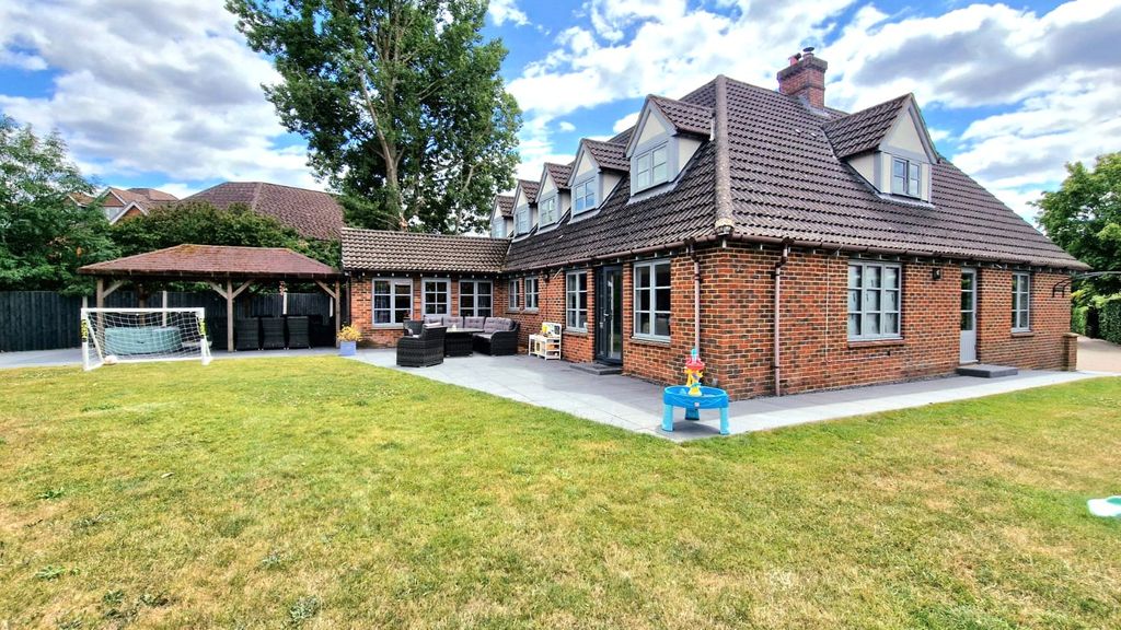 Property photo 2 of 33 Picture No. 42