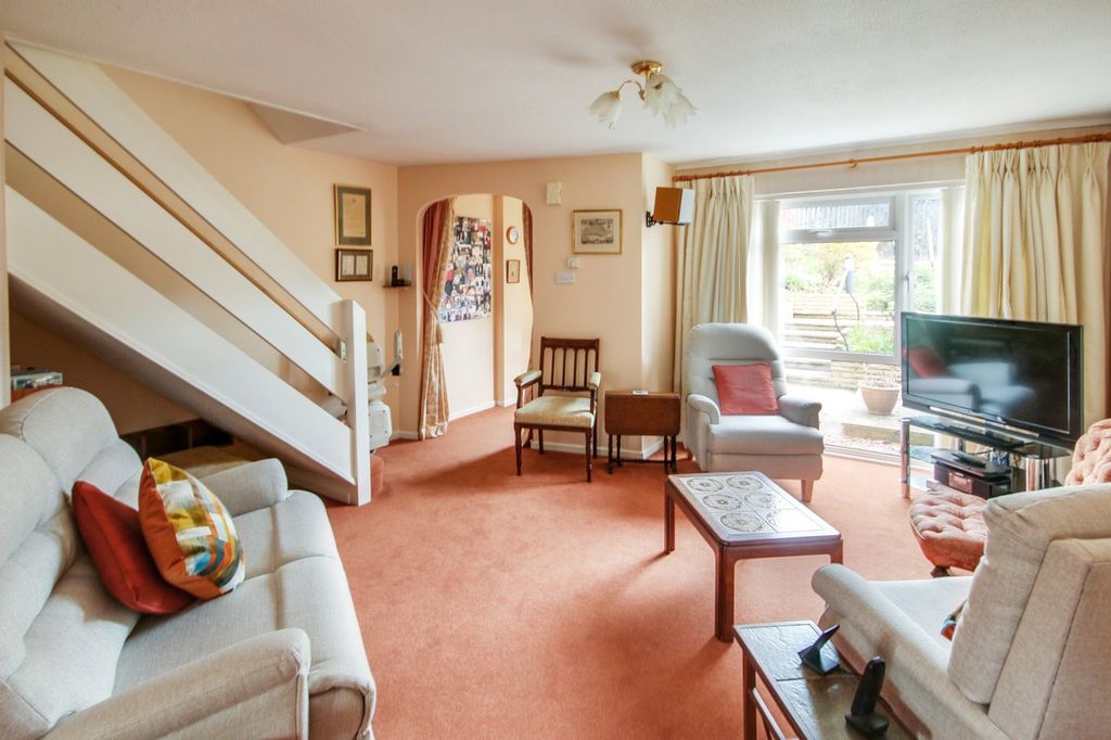 Property photo 3 of 19