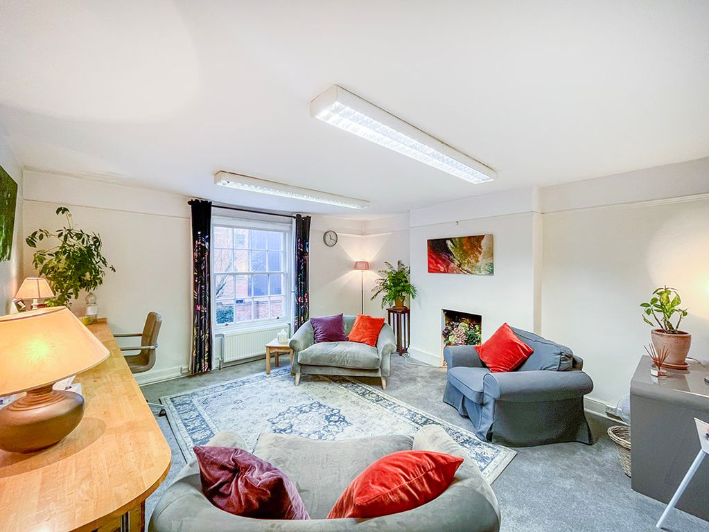 Property photo 2 of 4