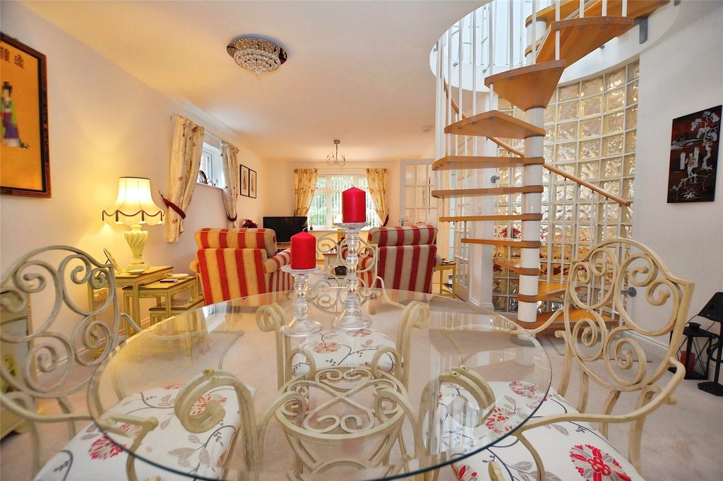 Property photo 3 of 20 Picture No. 49