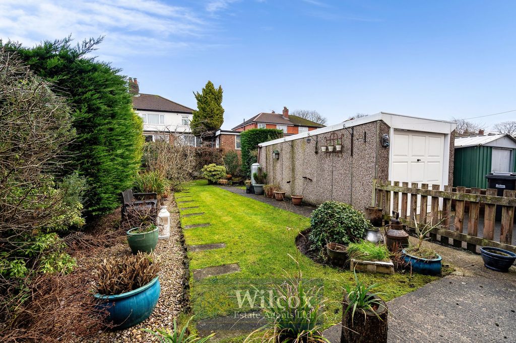 Property photo 3 of 4