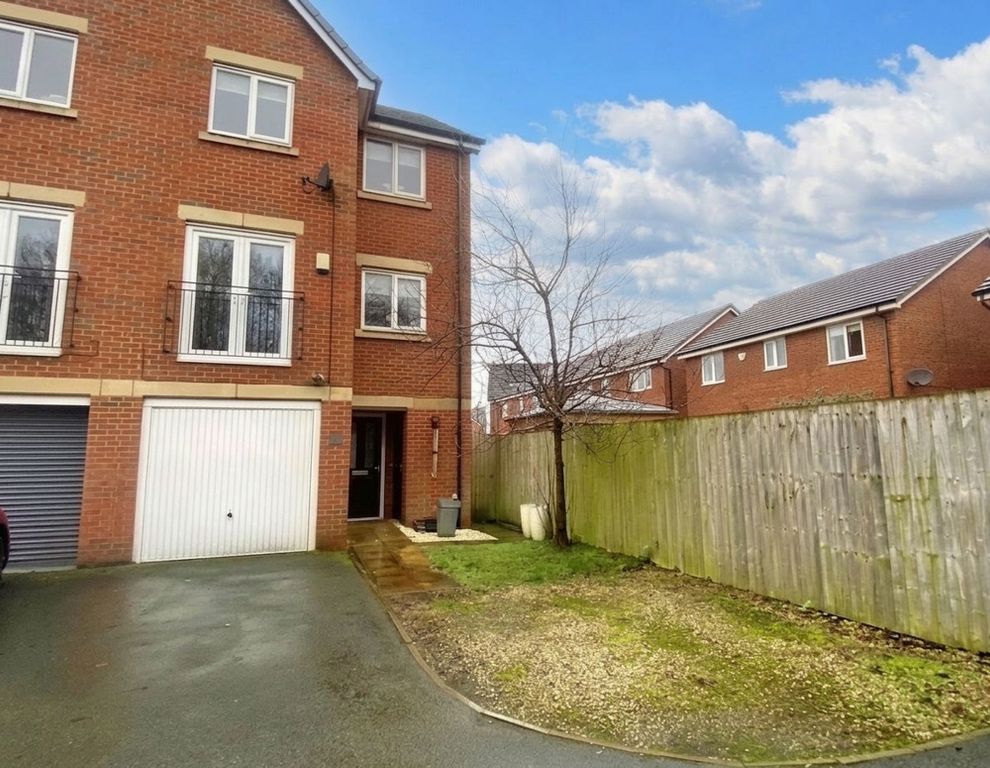 Property photo 1 of 26