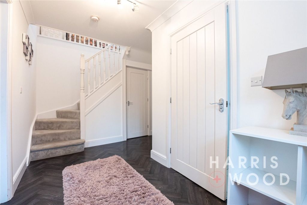 Property photo 3 of 28 3909023