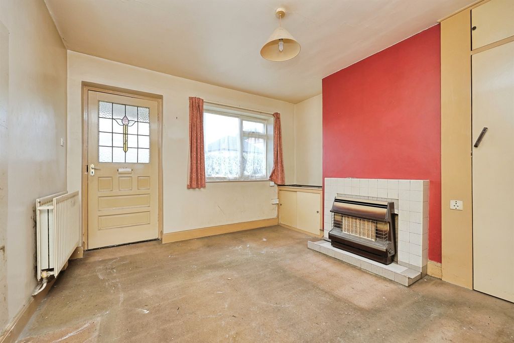 Property photo 3 of 9