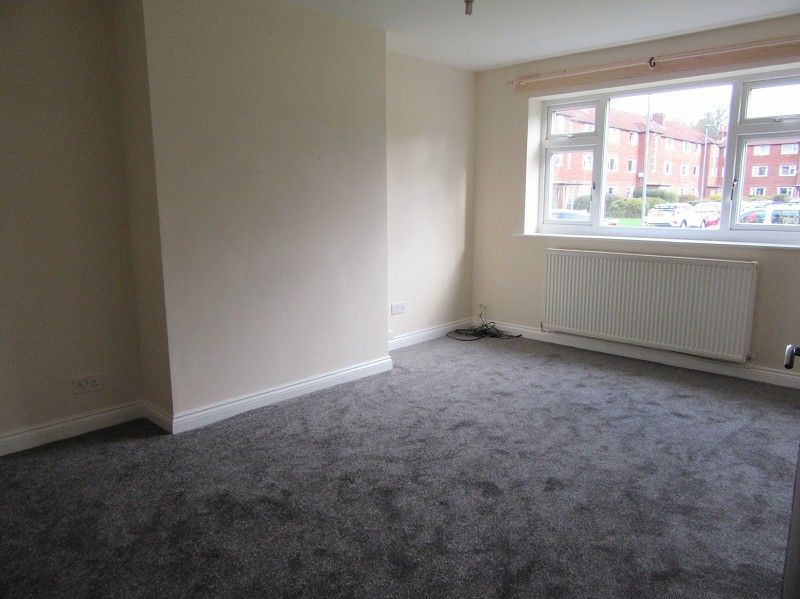 Property photo 3 of 9 Living Room