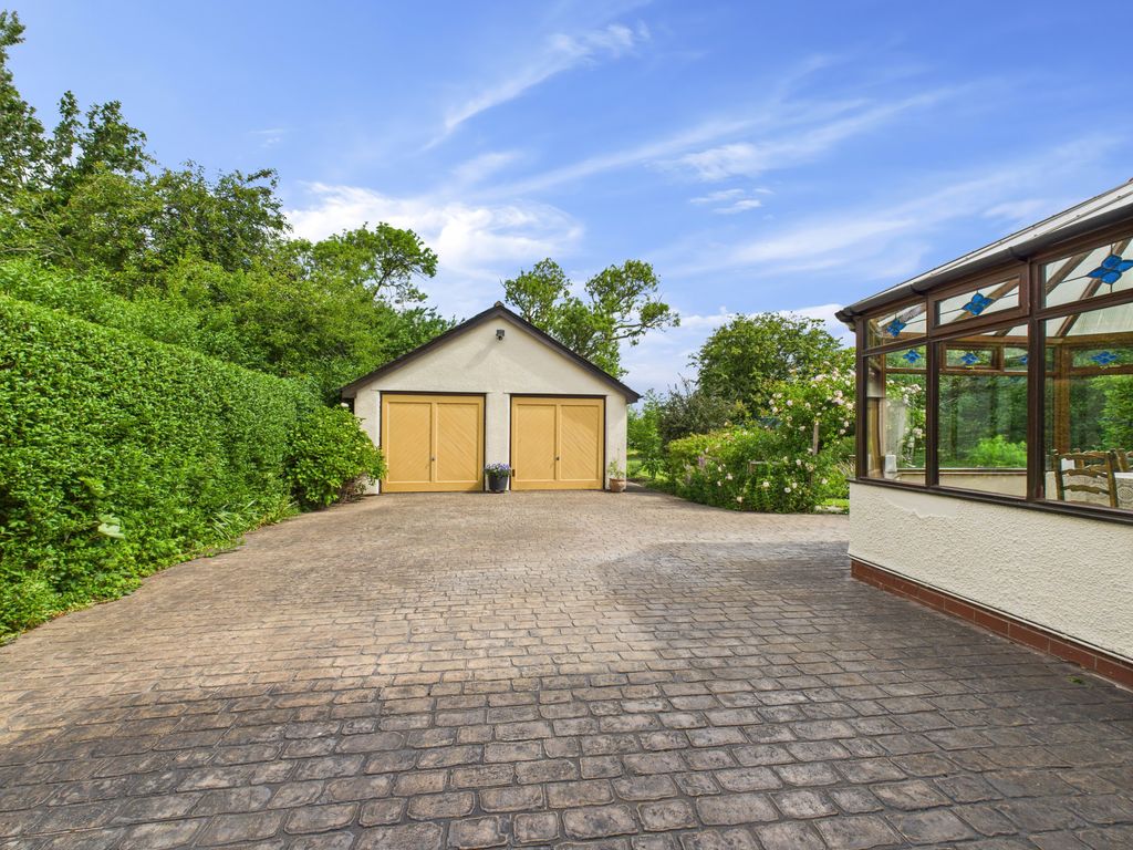 Property photo 3 of 28