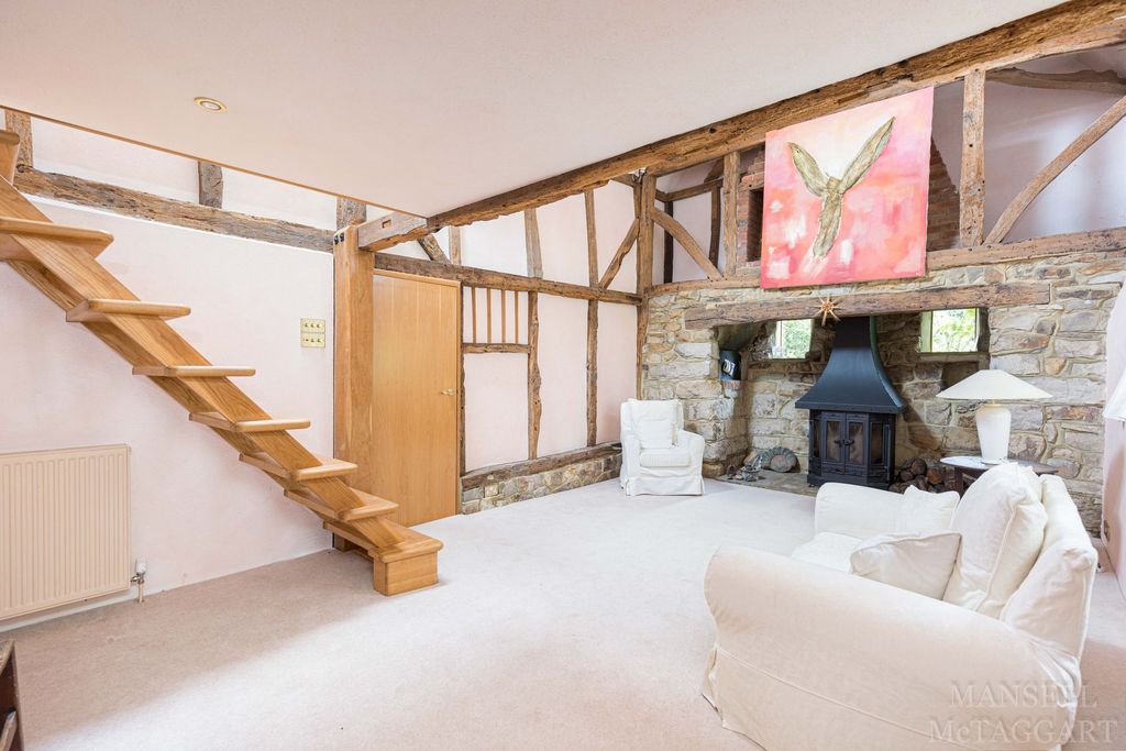 Property photo 3 of 27