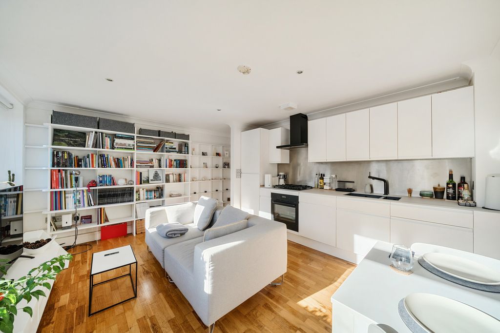 Property photo 1 of 13 1355037-14-68c92c...