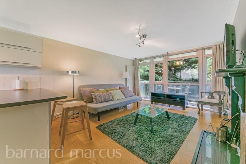 Property photo 1 of 10 Living Room