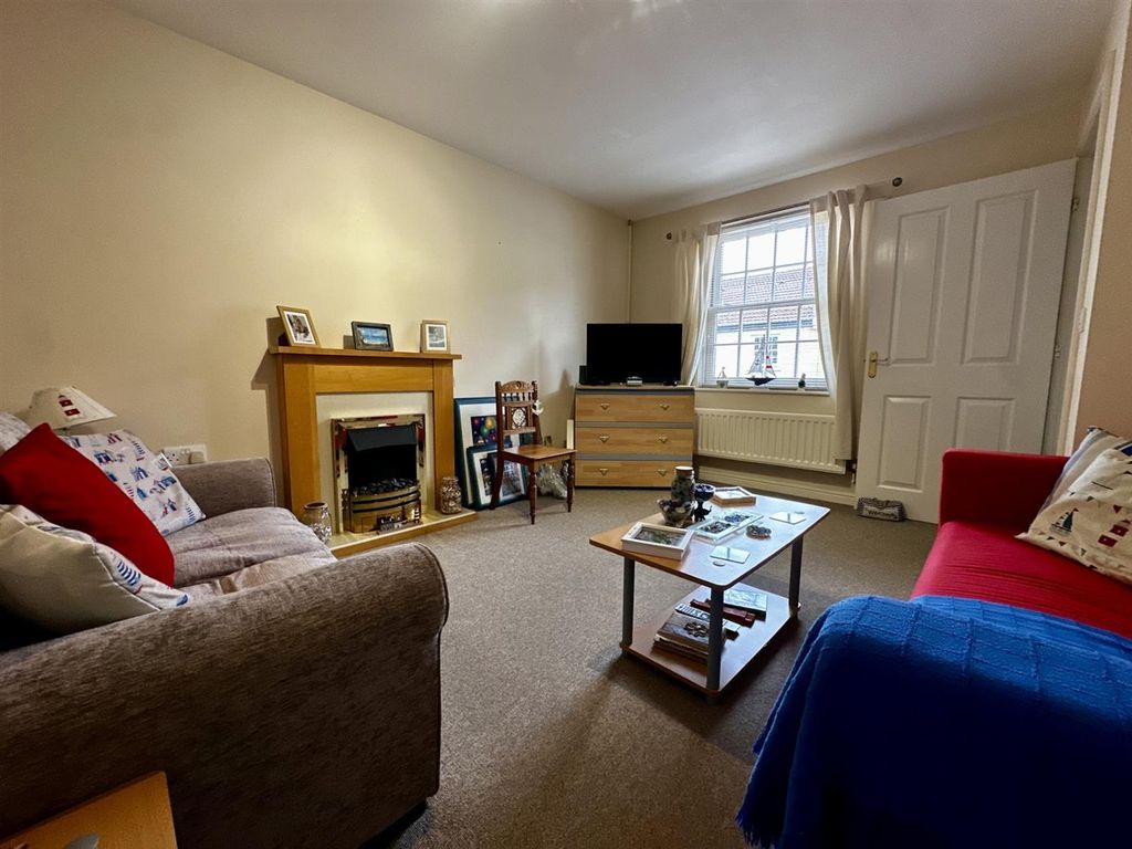 Property photo 3 of 12 6.Jpg