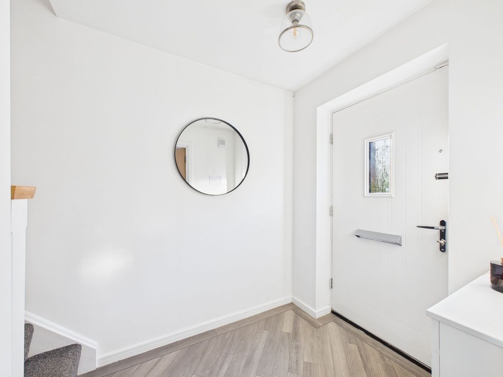 Property photo 2 of 26