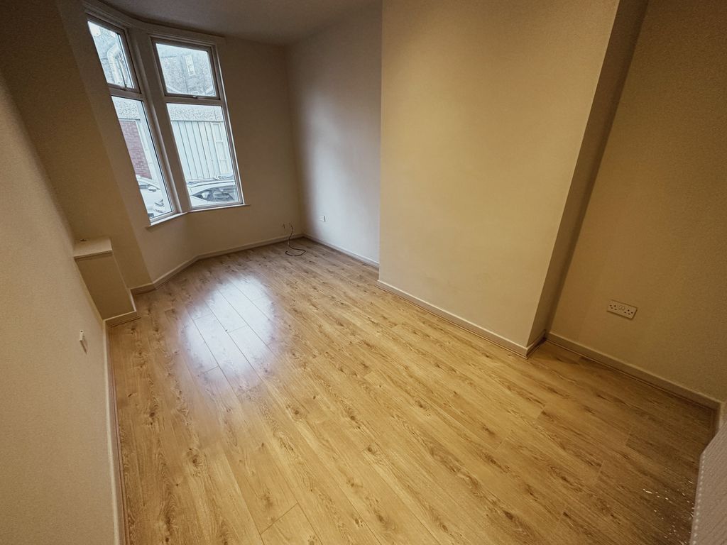 Property photo 1 of 8 7-File_005