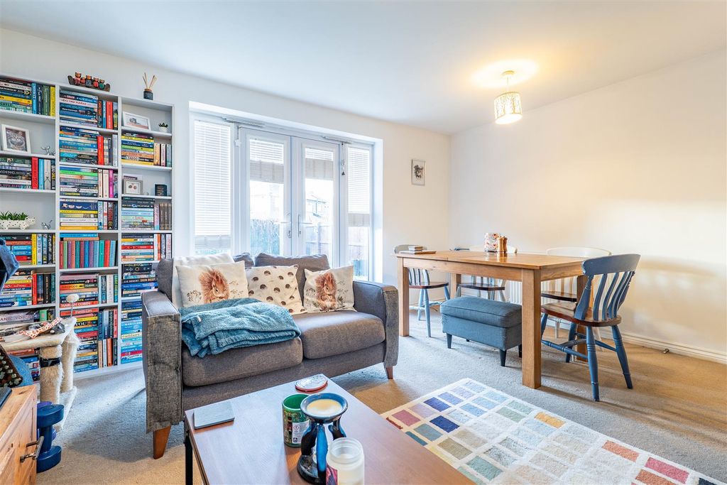 Property photo 2 of 13 Lounge/Dining Room