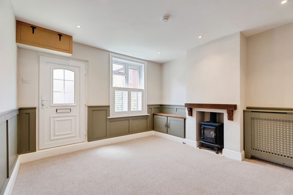 Property photo 3 of 22 Pbox-Img.Jpg