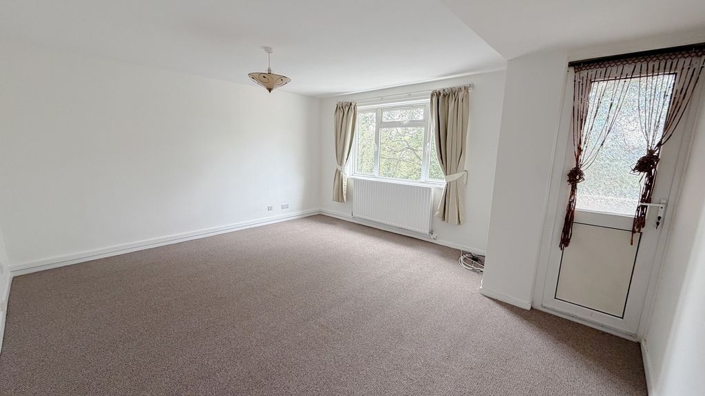 Property photo 2 of 20 Not Specified