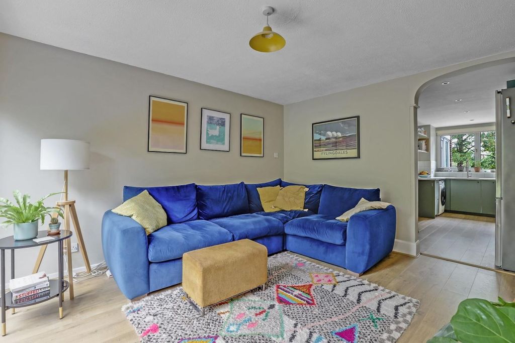 Property photo 1 of 15 09-E7F6Jhpropworld - 53 Ormanton Road - 28-Medium.