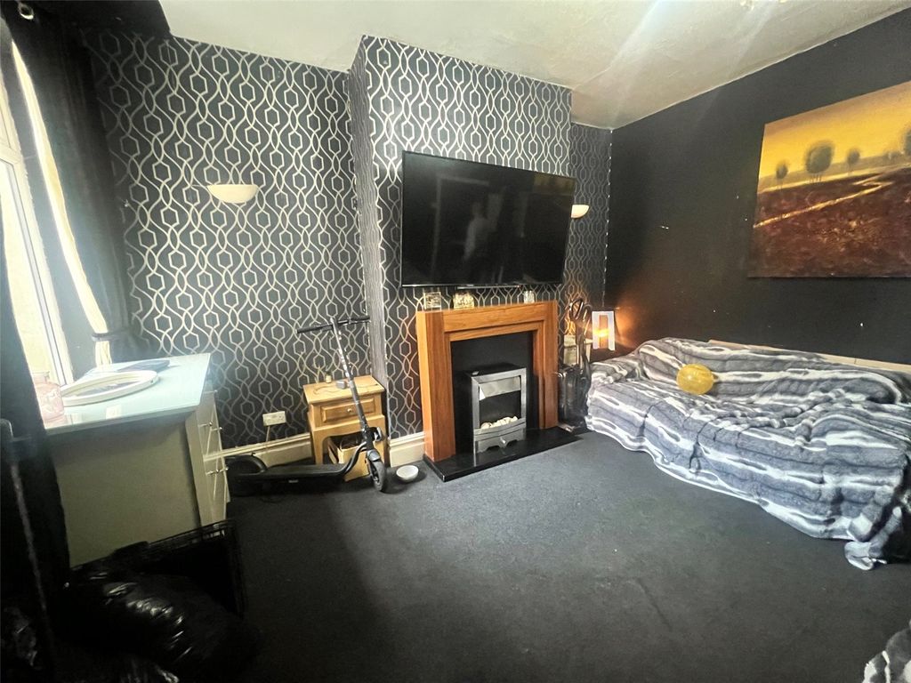 Property photo 2 of 8 Picture No. 09