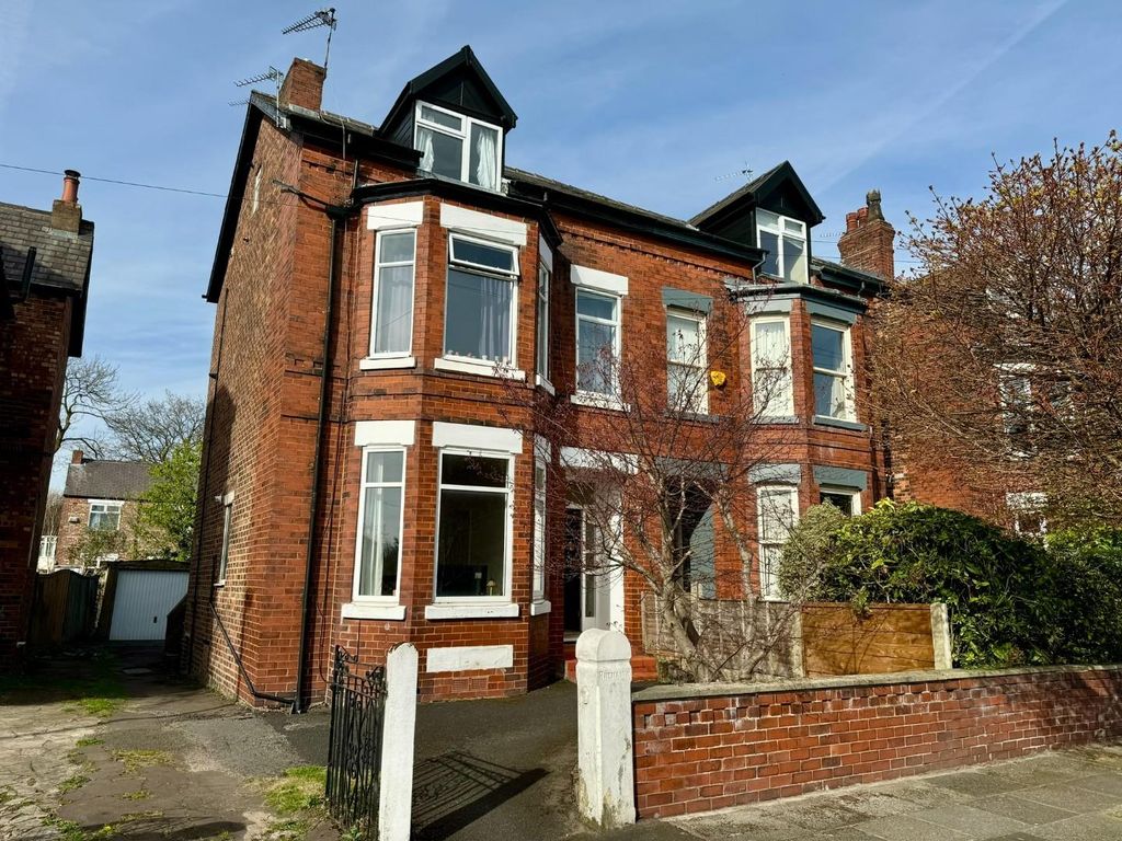 Property photo 1 of 26