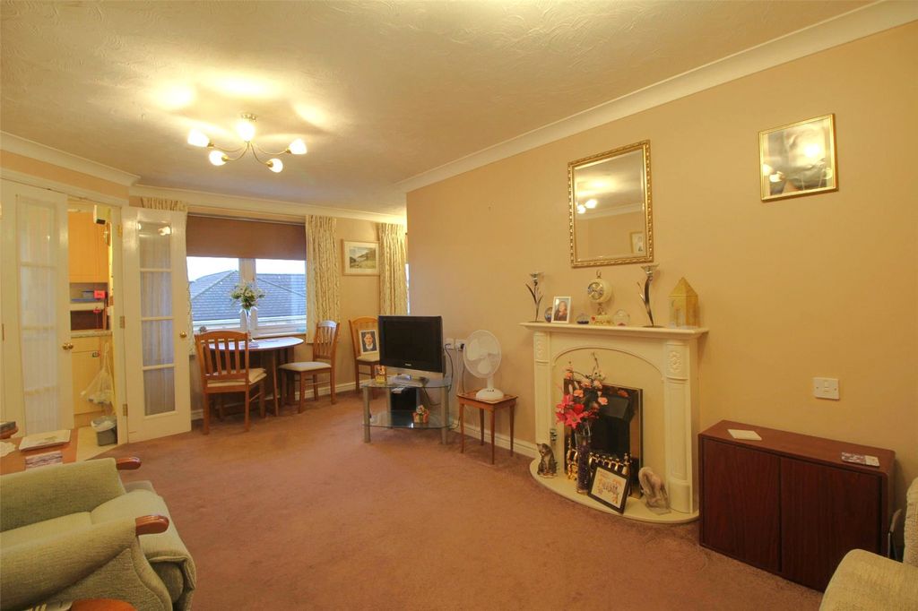 Property photo 2 of 11 Picture No. 08