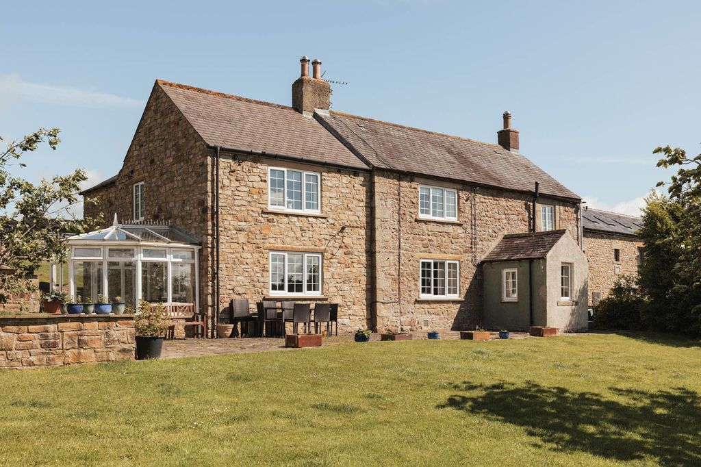 Property photo 1 of 33