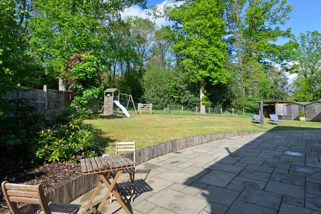 Property photo 3 of 20