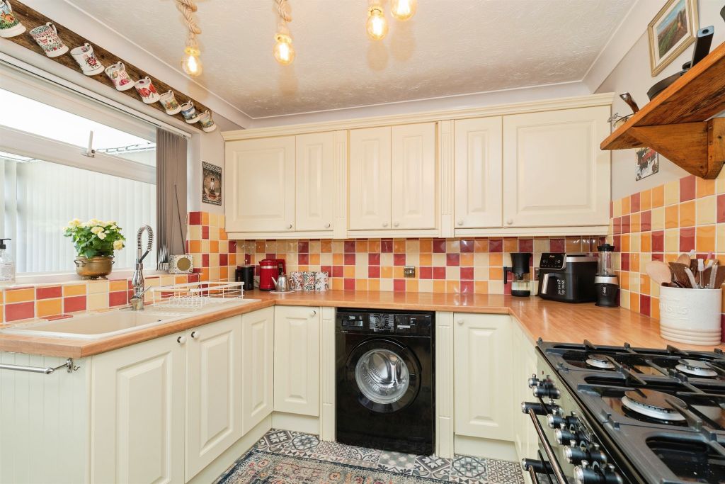 Property photo 3 of 30