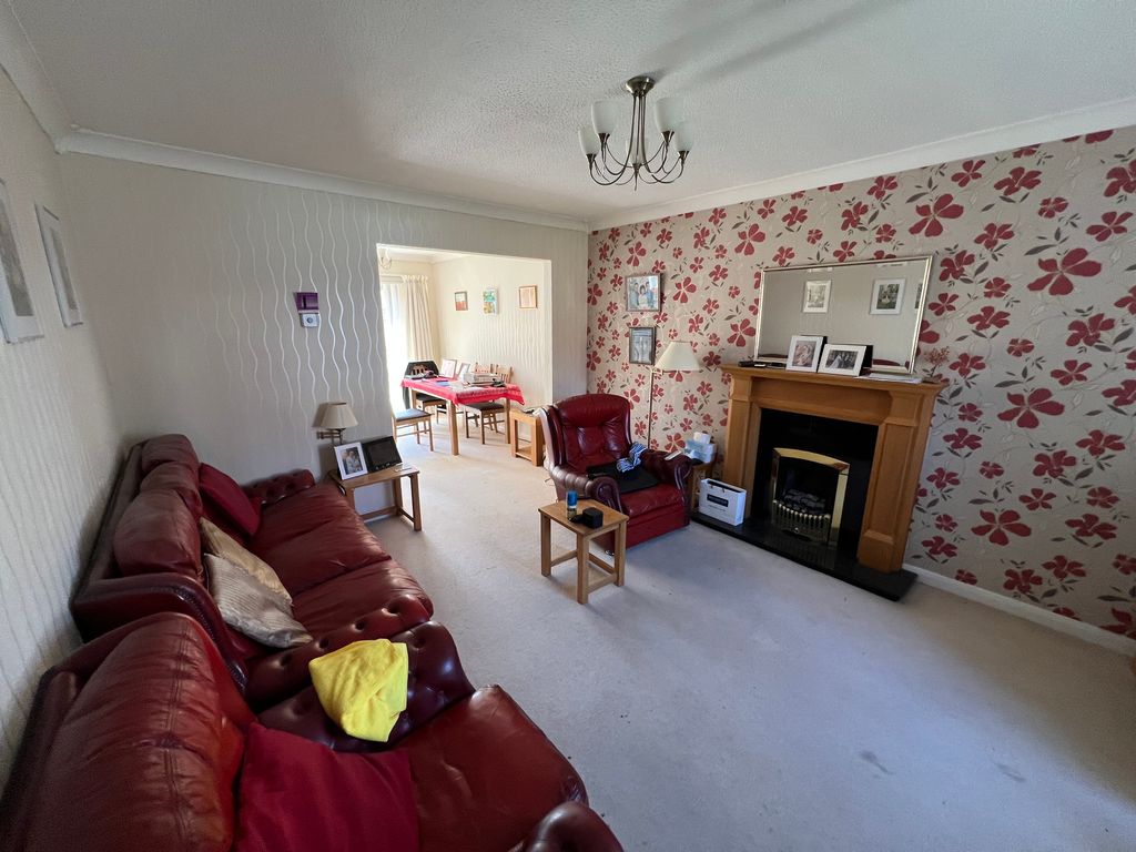 Property photo 3 of 11 Img_0799