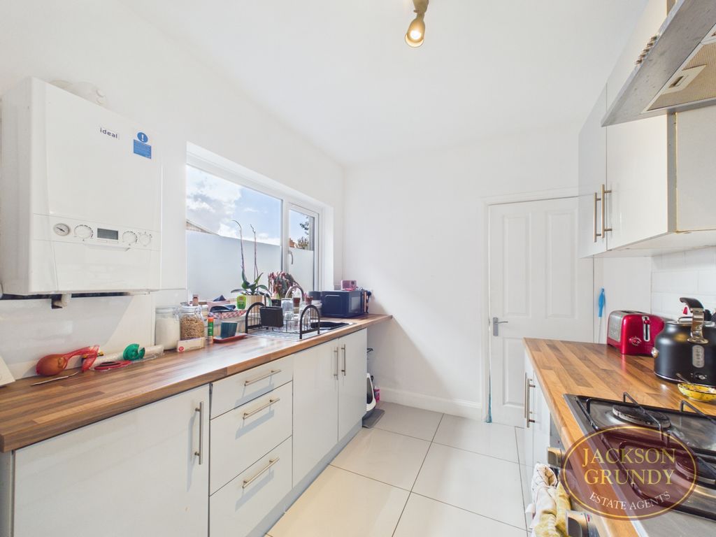 Property photo 2 of 15 Monks Park Road