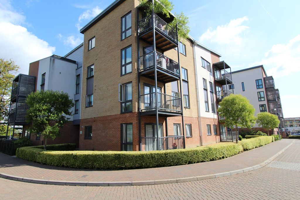 Property photo 1 of 9