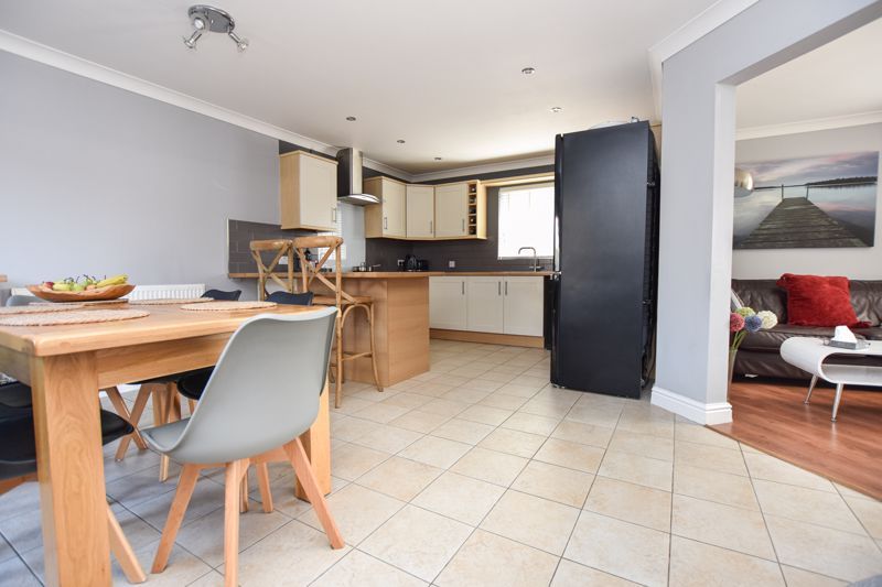 Property photo 2 of 26 Photo 7