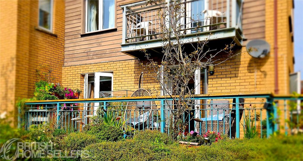 Property photo 1 of 25 Picture No. 11