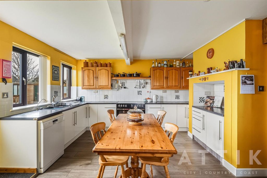 Property photo 3 of 78 4.Jpg