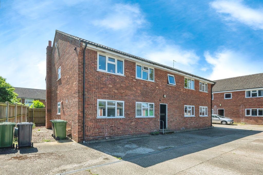 Property photo 1 of 15