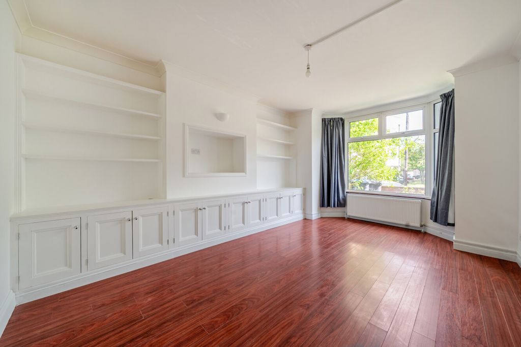 Property photo 1 of 15 1455818-17-69Fb0E...