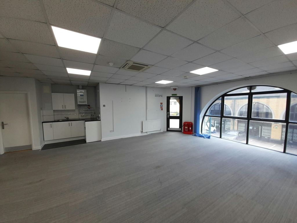 Property photo 2 of 5 20250915_132228.Jpg