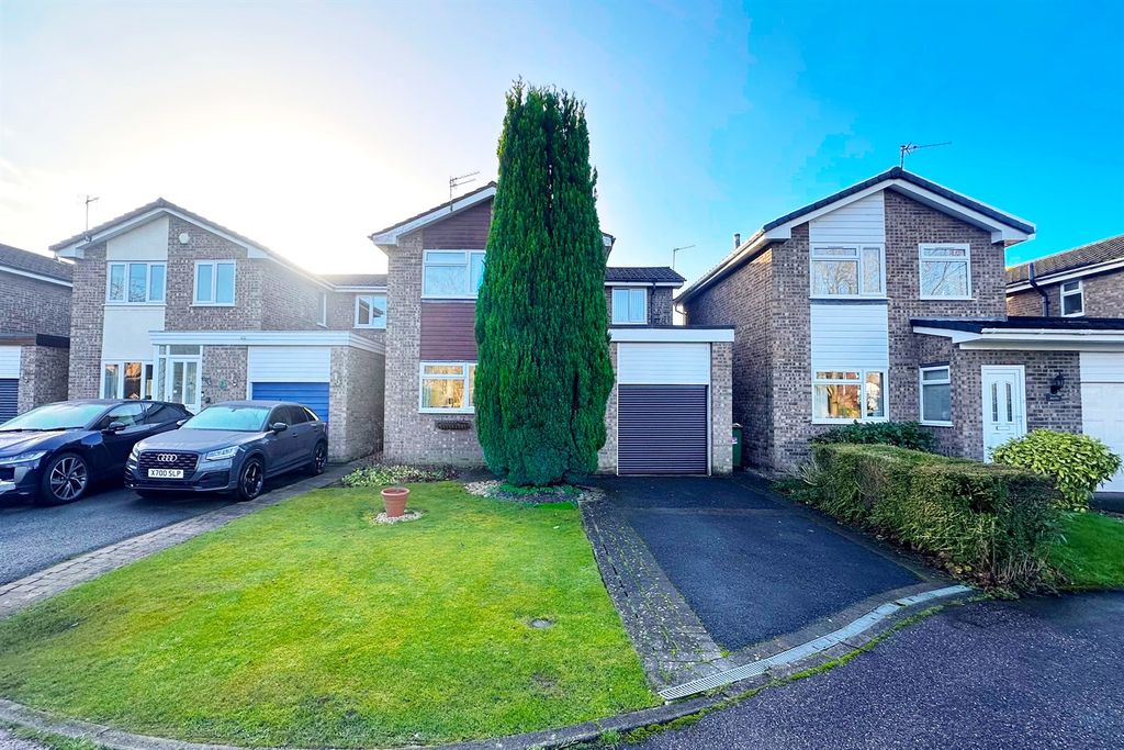 Property photo 1 of 15 (Main)