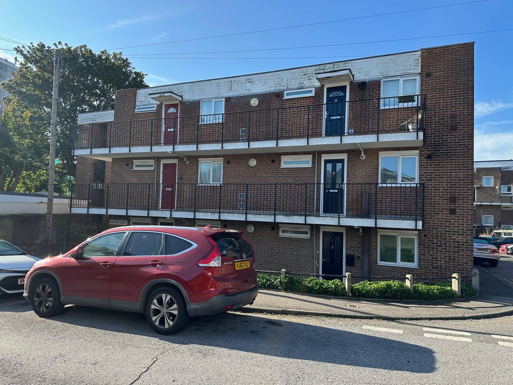 Property photo 1 of 7